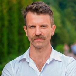 КОЛОСОВ Дмитрий
